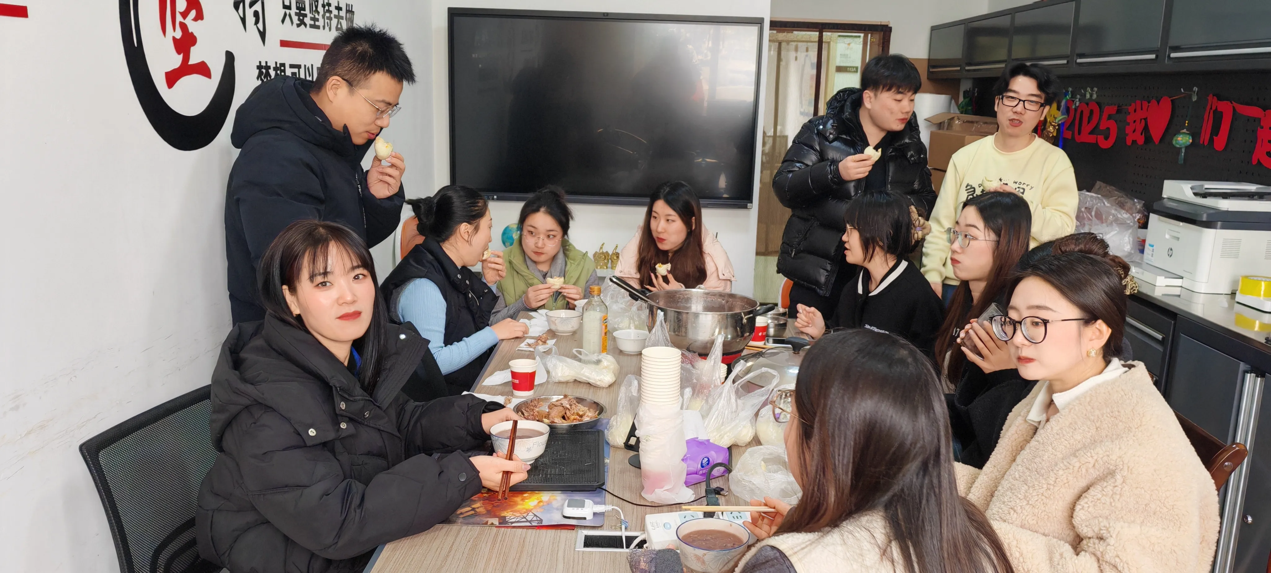 Um gostinho de tradição e votos calorosos no JOJO Pack