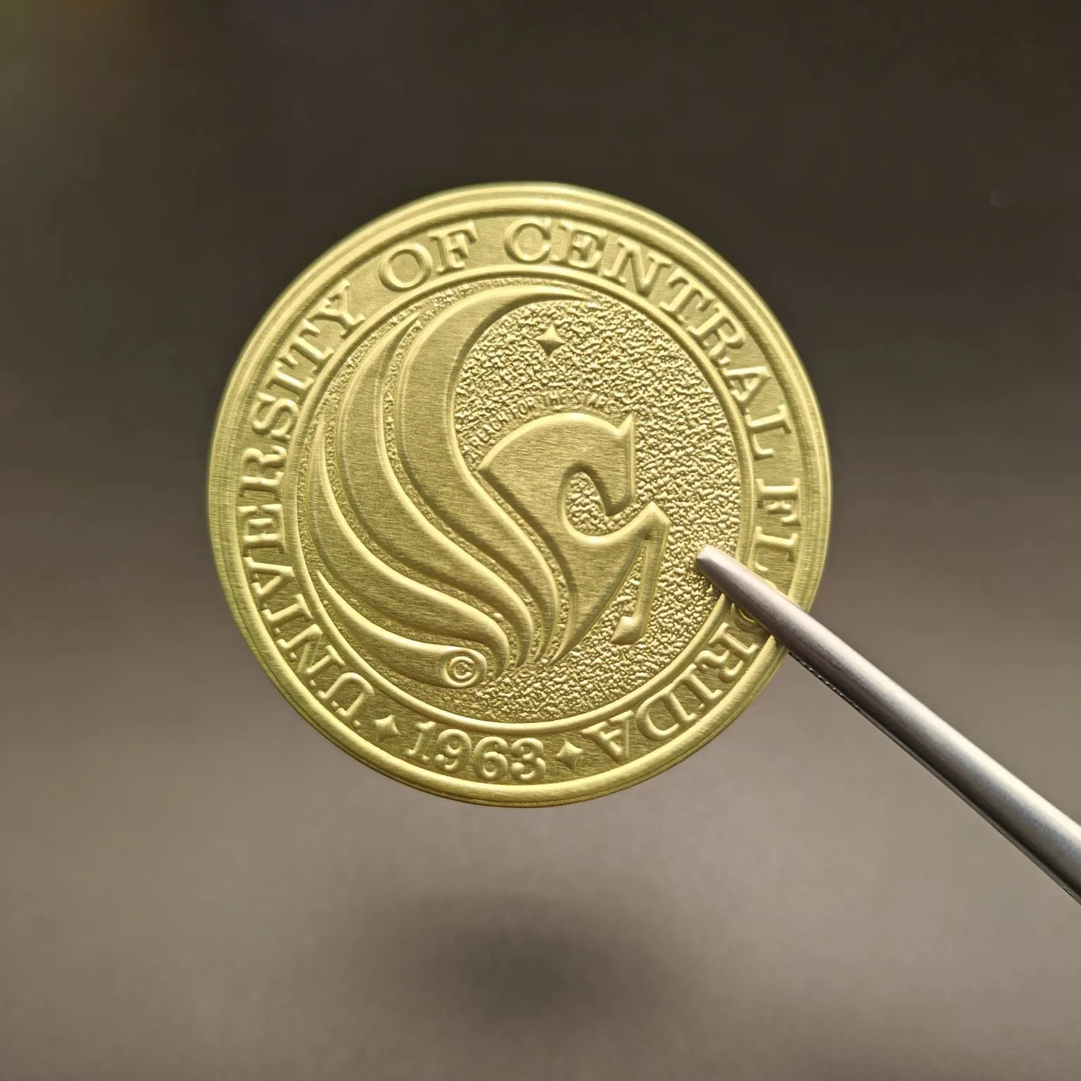 Rótulos de vinho em folha redonda em relevo